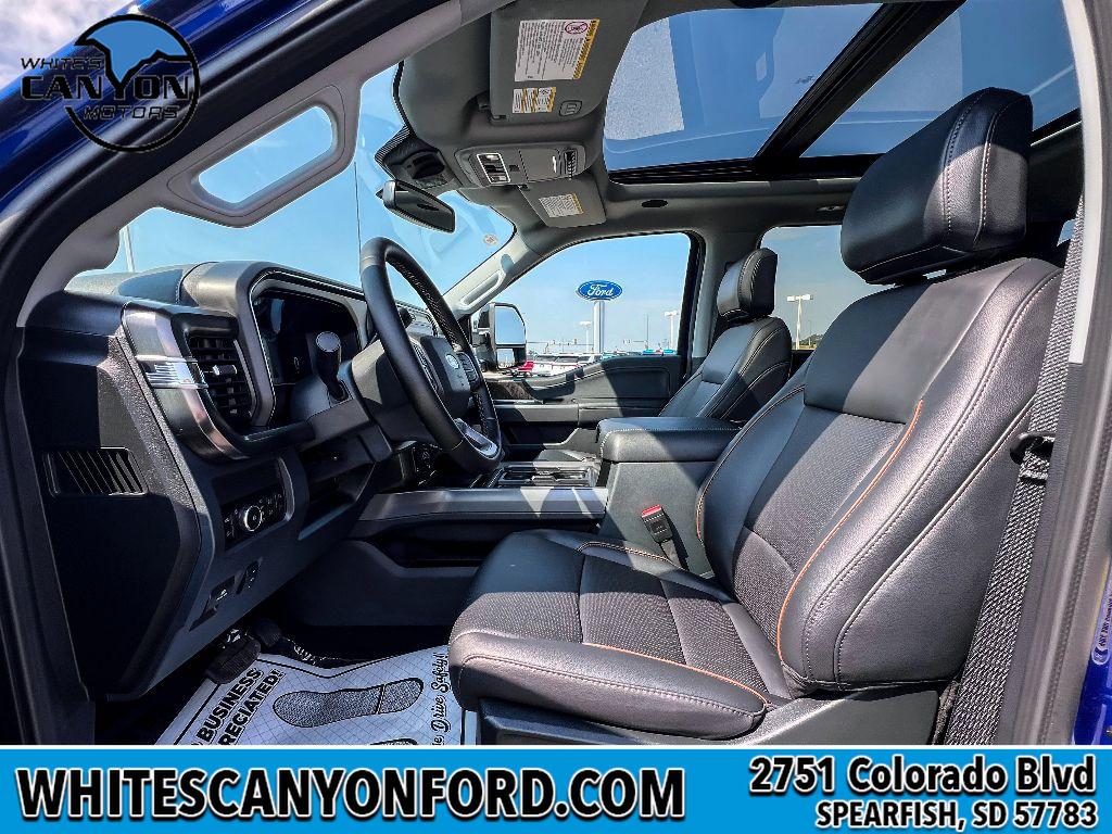 2026 Ford F-350 Lariat photo 4