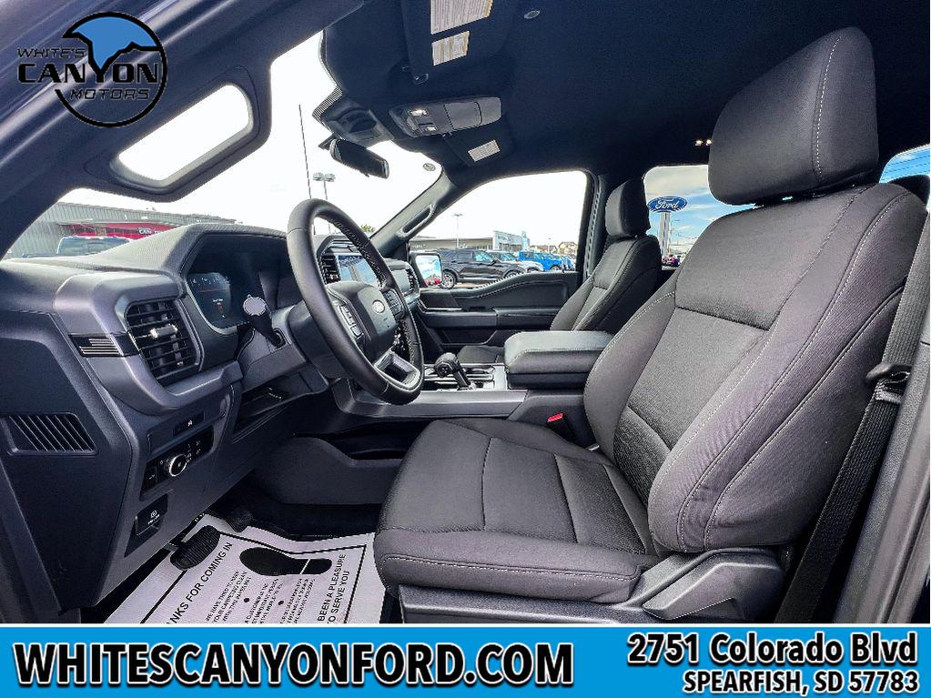 2025 Ford F-150 XLT photo 4
