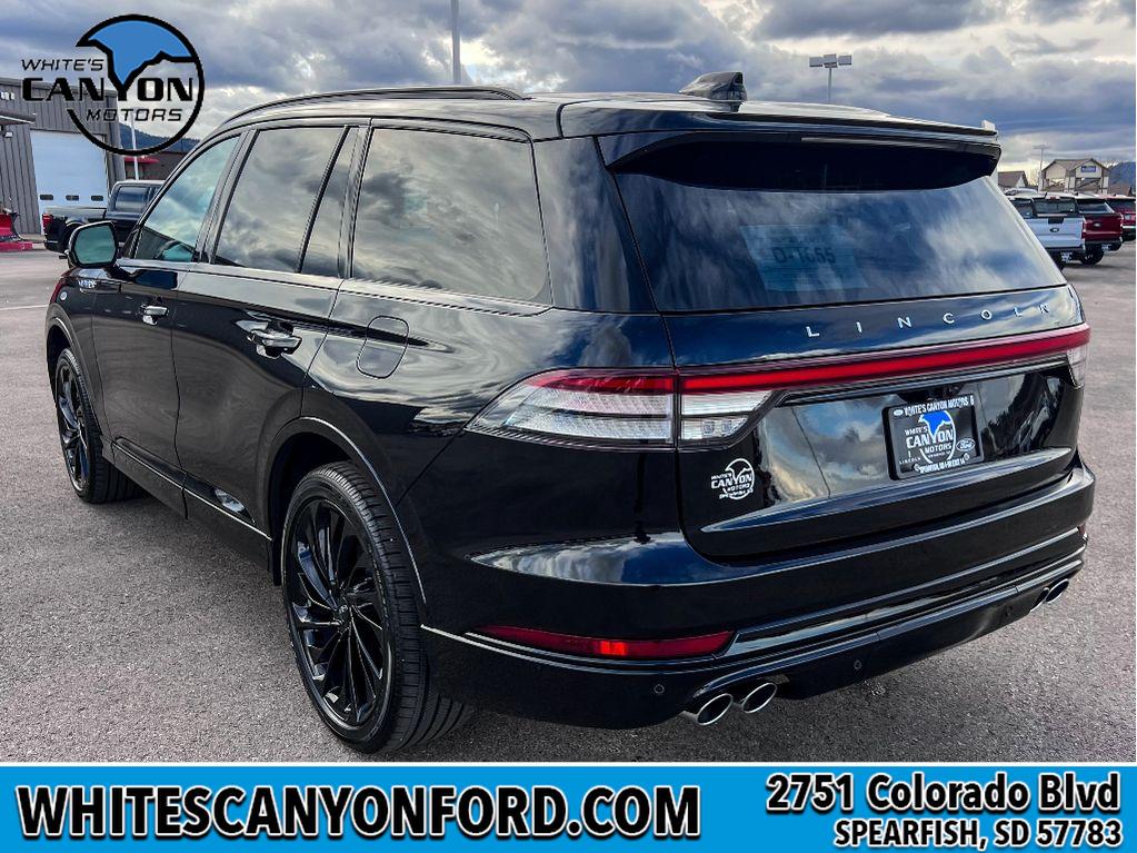 2026 Lincoln Aviator Reserve photo 3