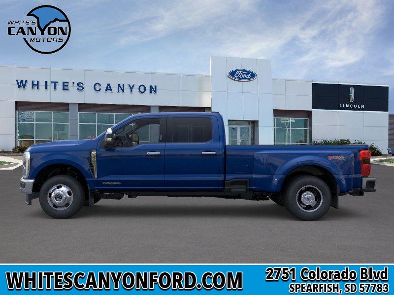 2026 Ford F-350 Lariat photo 3