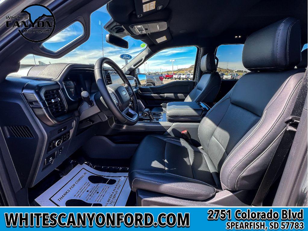 2025 Ford F-150 Lariat photo 4