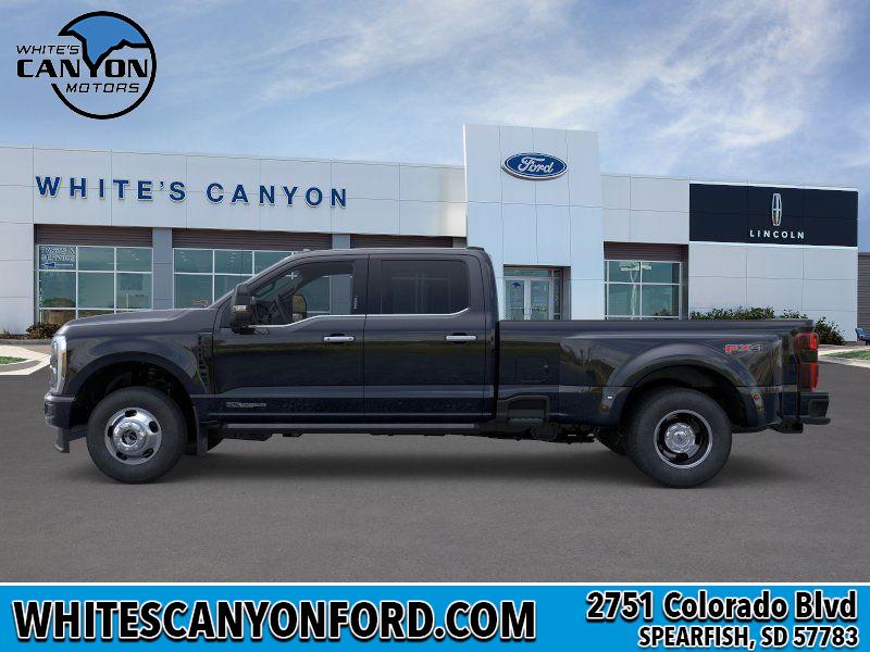 2026 Ford F-350 Platinum photo 3