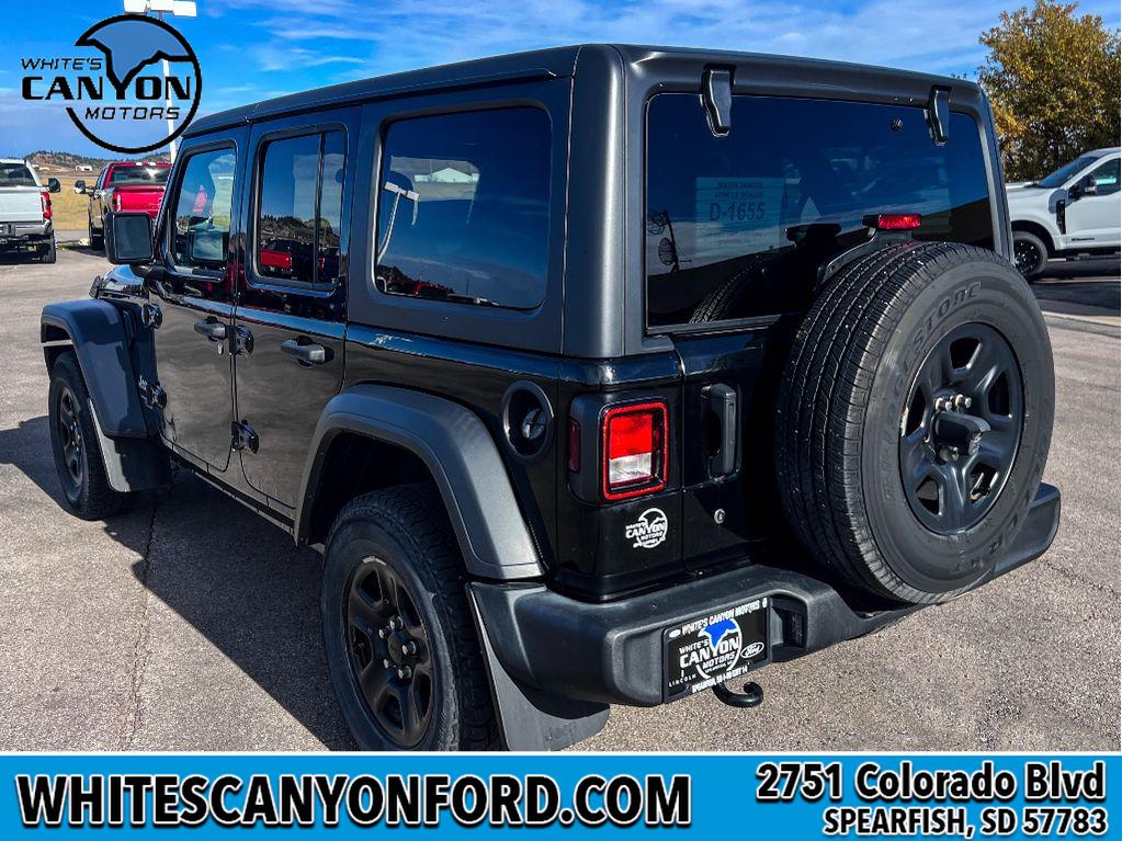 2019 Jeep Wrangler Unlimited Sport photo 3