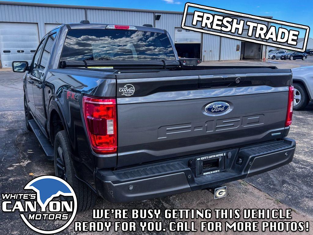 2023 Ford F-150 XLT photo 2