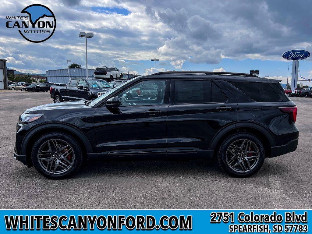 2025 Ford Explorer ST photo 2