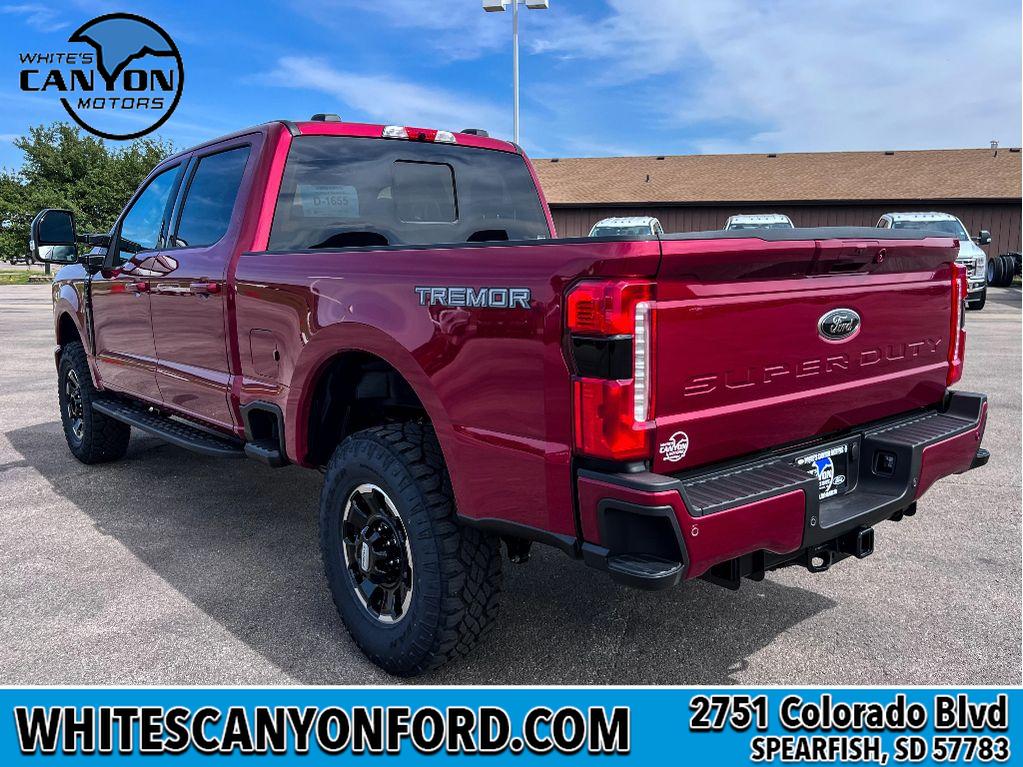 2026 Ford F-350 Lariat photo 3