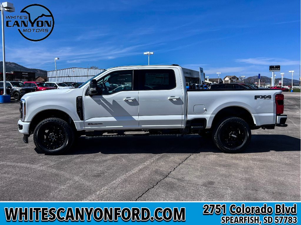 2025 Ford F-250 Lariat photo 2