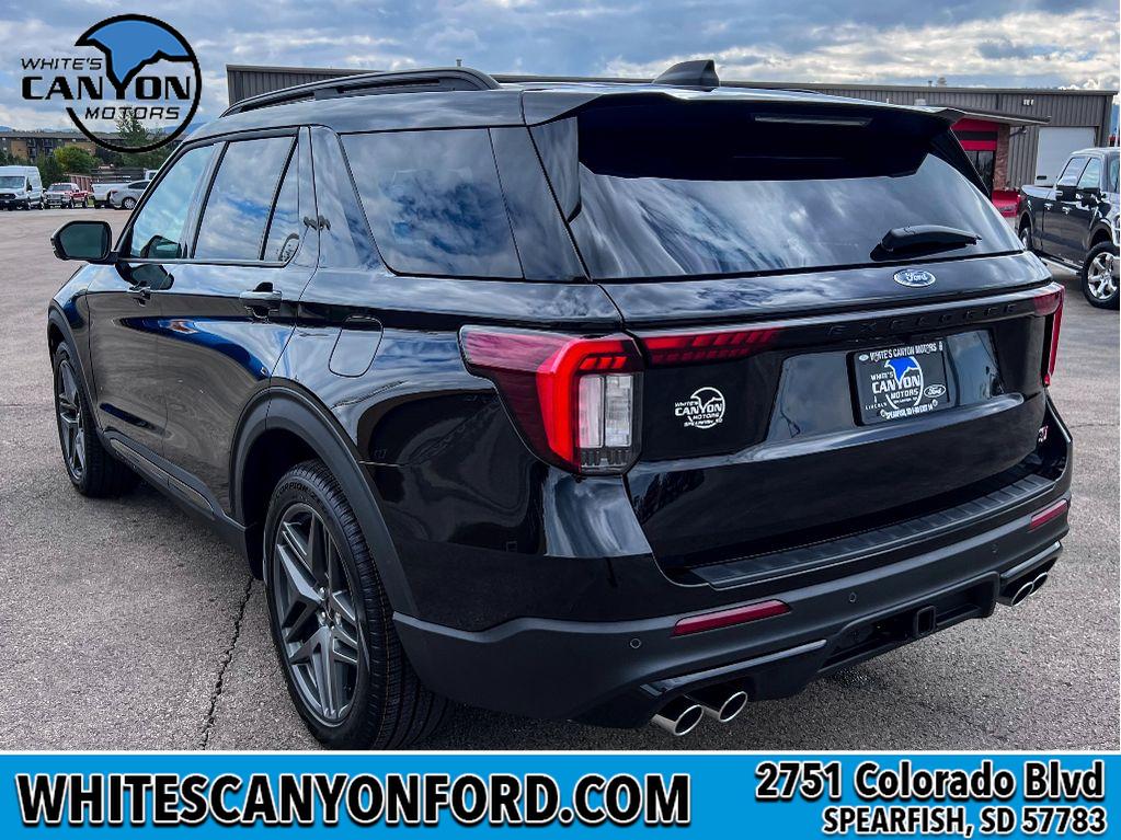 2025 Ford Explorer ST photo 3