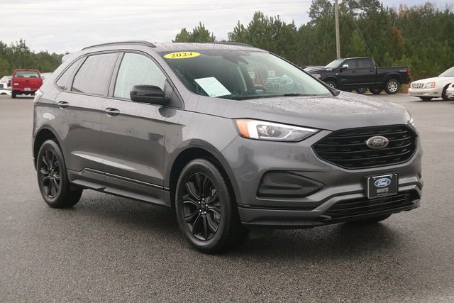 2024 Ford Edge SE photo 3