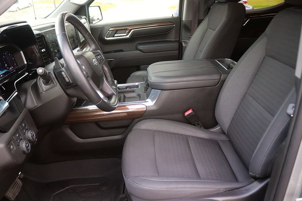 2023 Chevrolet Silverado 1500 RST - Photo 15