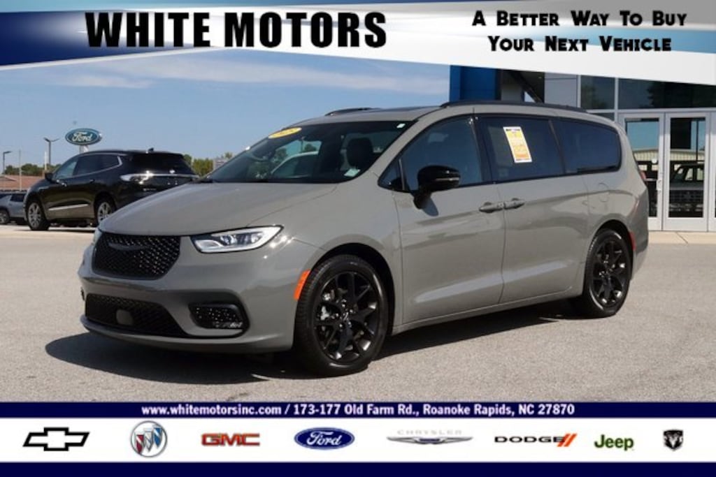Used 2025 Chrysler Pacifica Limited