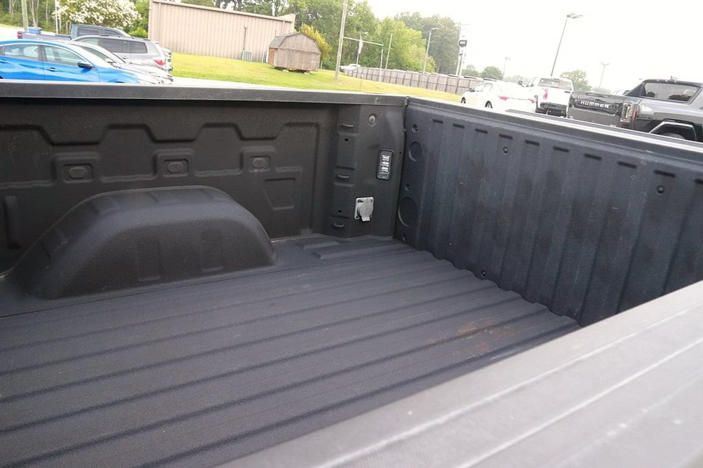2023 Chevrolet Silverado 1500 RST - Photo 11