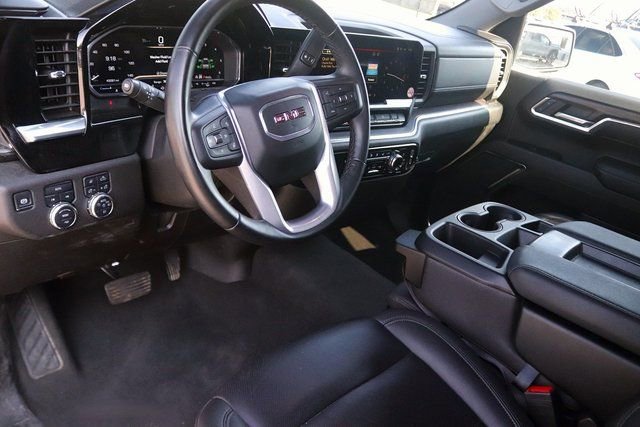 2024 GMC Sierra 1500 SLT - Photo 15