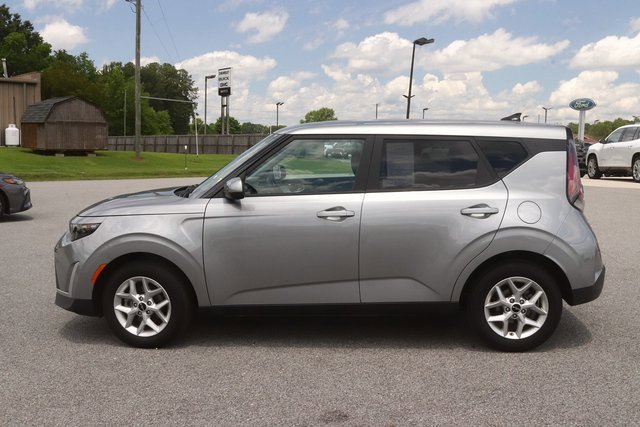 2024 Kia Soul LX photo 4
