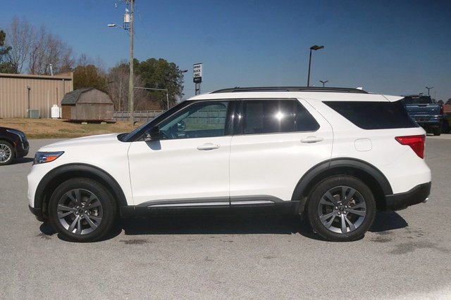 2024 Ford Explorer XLT photo 4