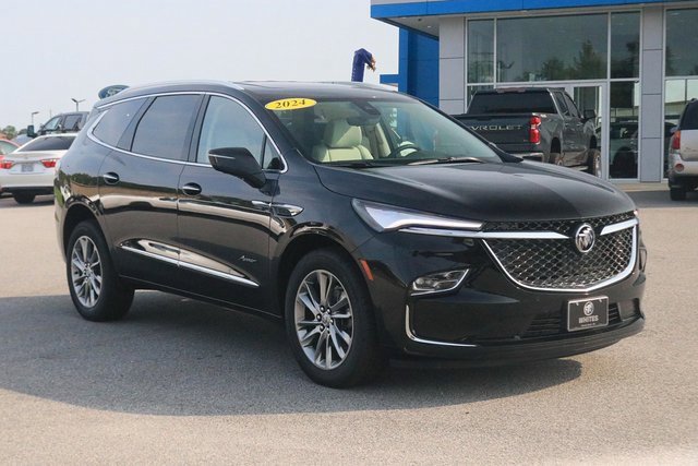 2024 Buick Enclave Avenir photo 3