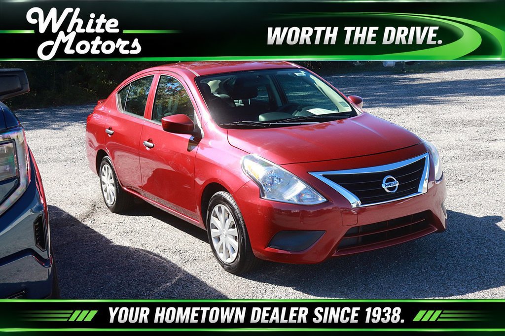  Nissan Versa Sedan