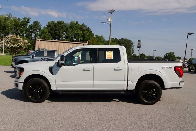 2024 Ford F-150 XLT photo 3