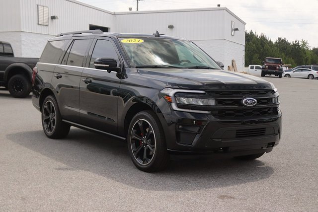2024 Ford Expedition Limited photo 3