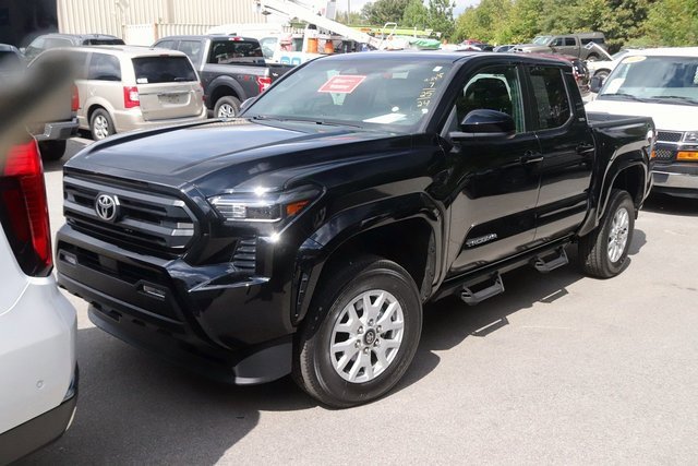 2024 Toyota Tacoma SR5 photo 2