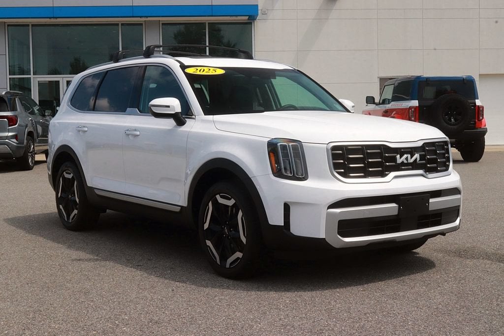 Used 2025 Kia Telluride S