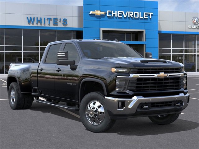 2025 Chevrolet Silverado 3500HD LT photo 4