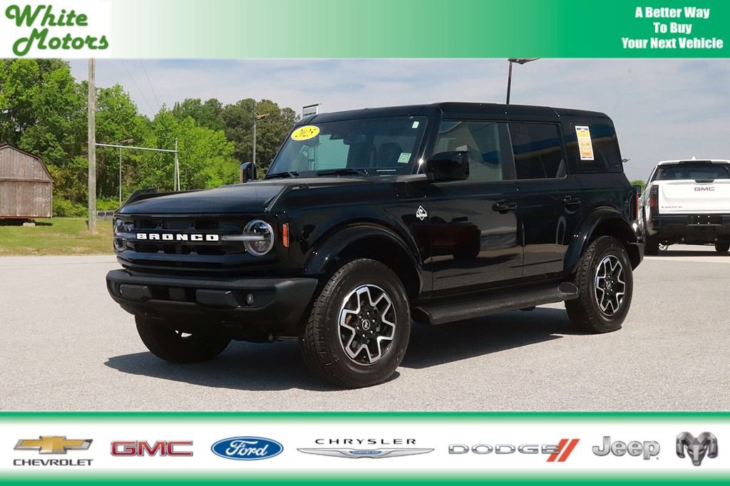 2025 Ford Bronco Outer Banks 4x4's photo