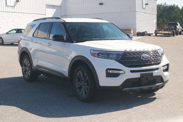 2024 Ford Explorer XLT photo 3