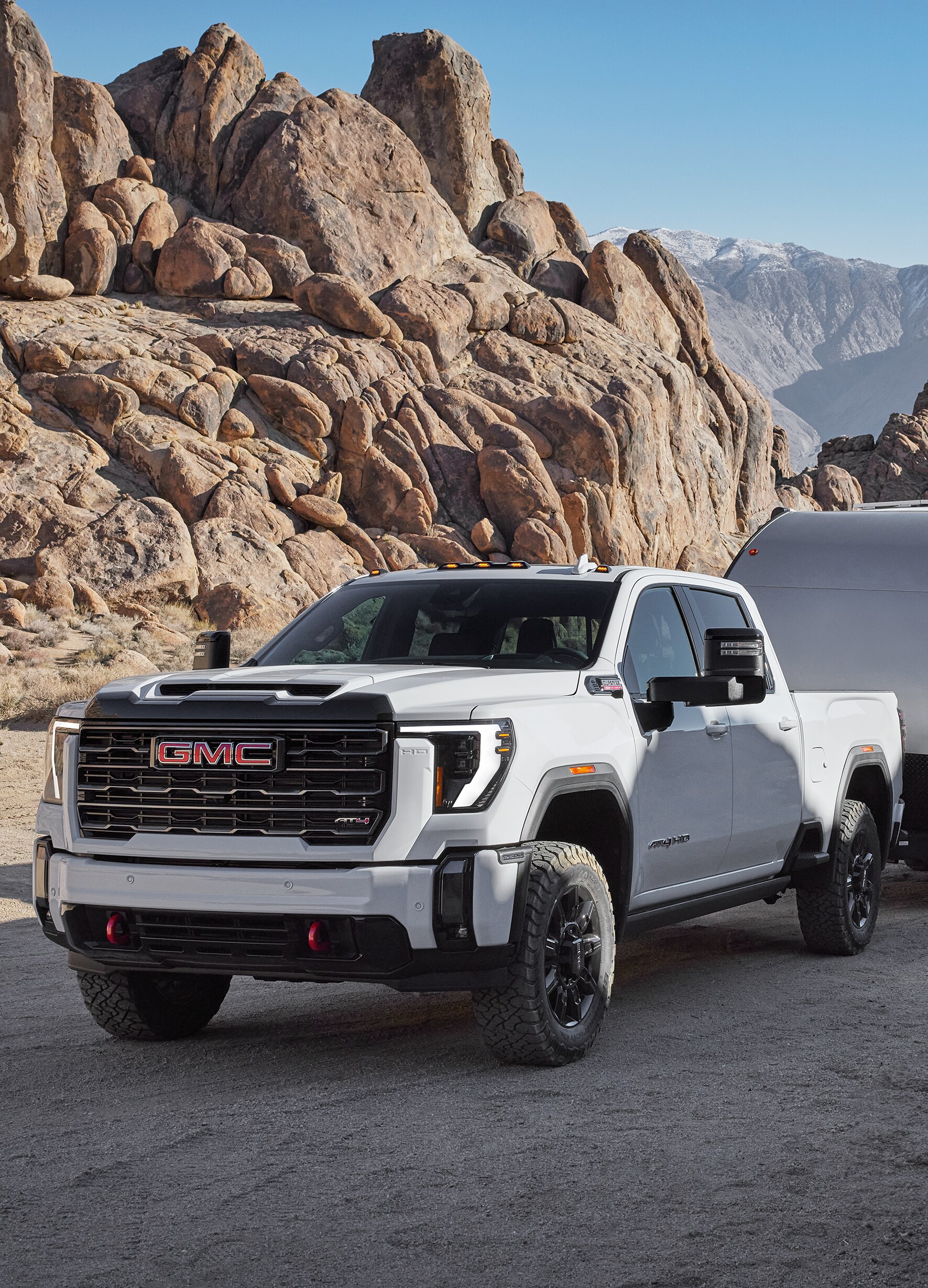 2024-GMC-Sierra2500HD-Denali-CrewCab-Truck--L01.jpg