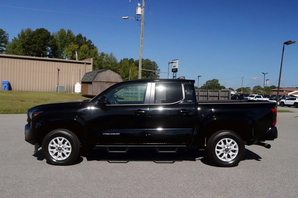 2024 Toyota Tacoma SR5 photo 4
