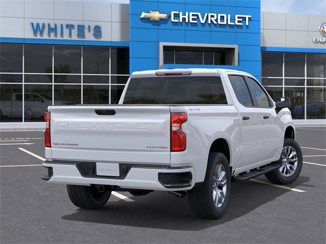 2025 Chevrolet Silverado 1500 Custom photo 3
