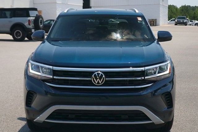 Used 2021 Volkswagen Atlas Cross Sport SE w/Tech with VIN 1V2JC2CA8MC220095 for sale in Roanoke Rapids, NC