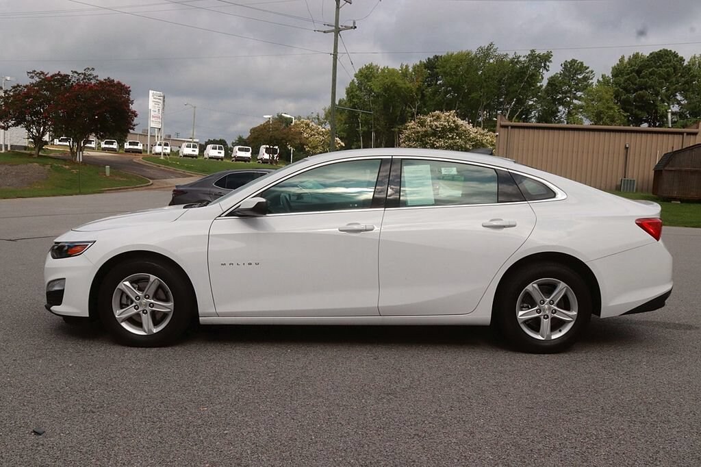Used 2024 Chevrolet Malibu LS Car