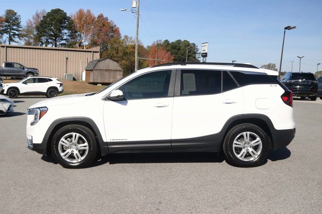 Used 2023 GMC Terrain SLE SUV
