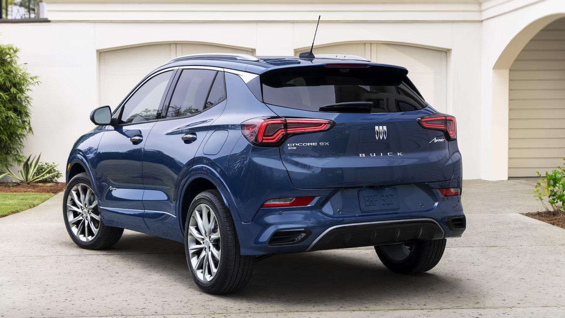 White Buick Encore GX Avenir.jpeg