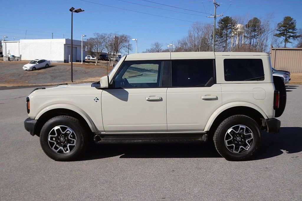 Used 2025 Ford Bronco Outer Banks