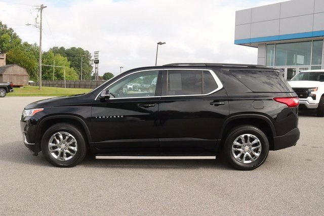 2020 Chevrolet Traverse Leather photo 3