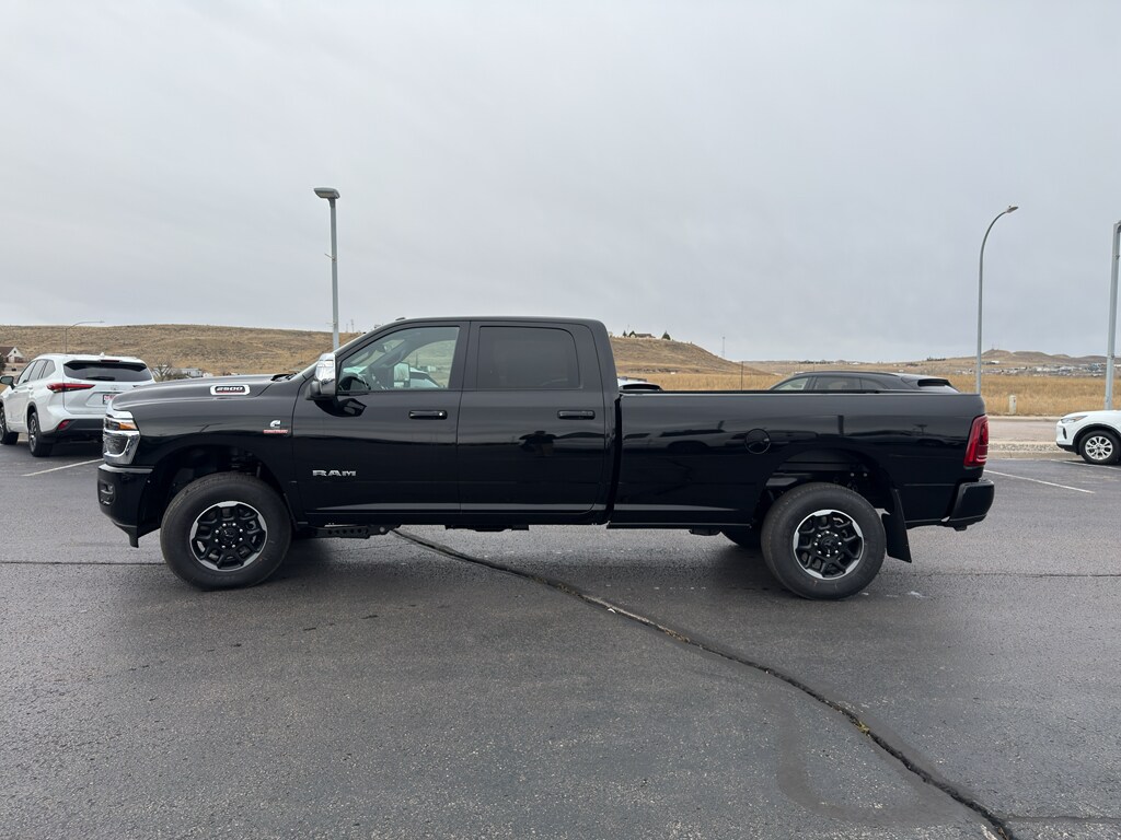 2026 RAM 2500 Laramie - Photo 8