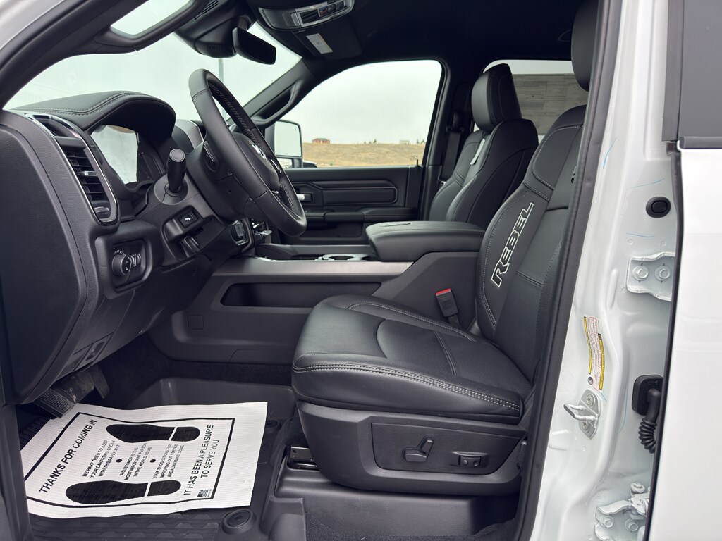 2026 RAM 2500 Rebel - Photo 9