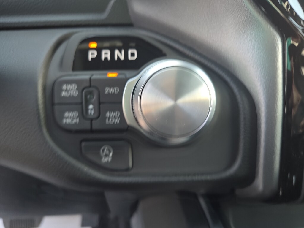 2025 Ram 1500 Laramie photo 24