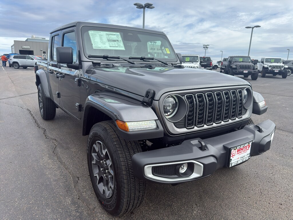 New 2026 Jeep Gladiator SAHARA 4X4 Pickup