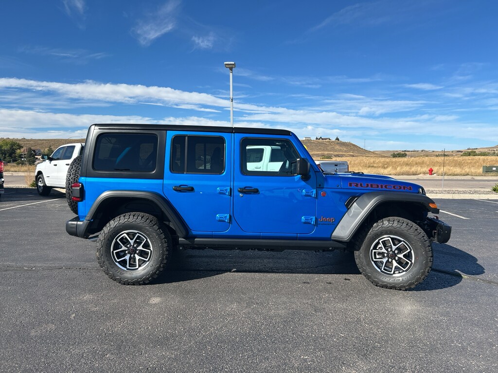 2024 Jeep Wrangler Rubicon photo 3