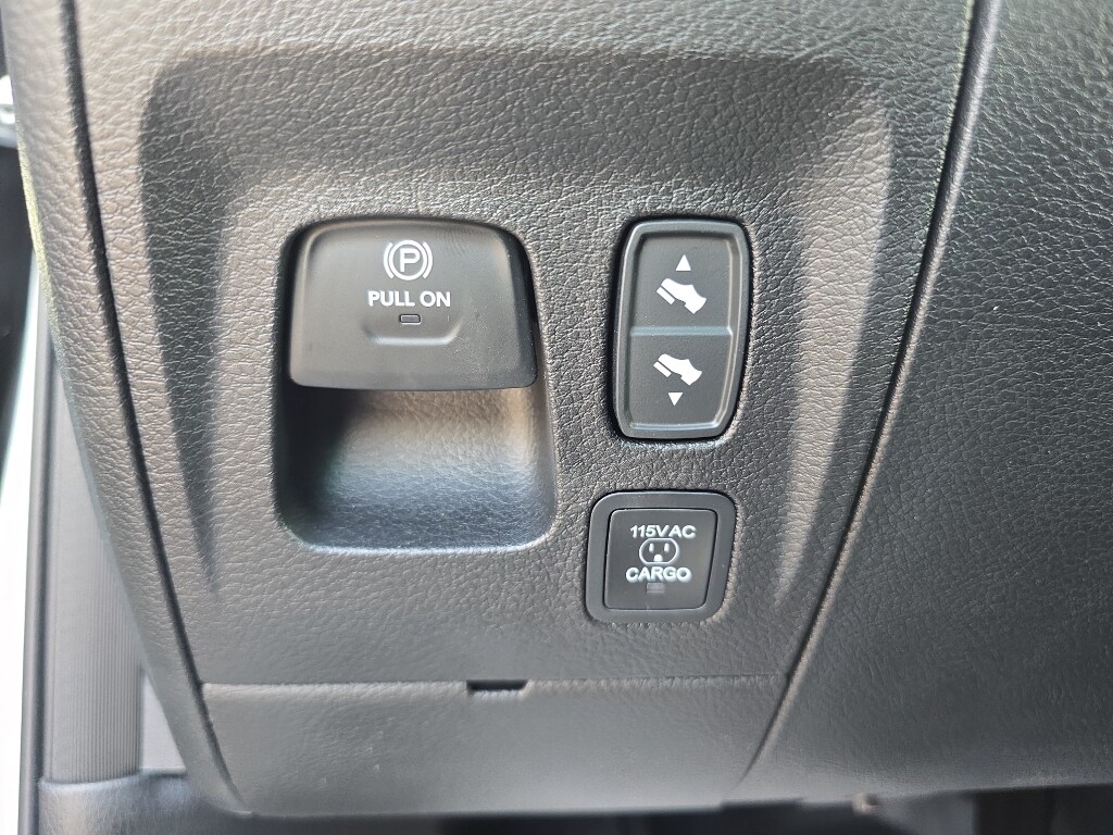 2025 Ram 1500 Laramie photo 20