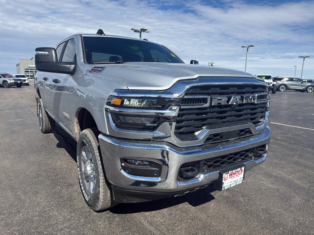 New 2026 Ram 2500 BIG HORN CREW CAB 4X4 6'4 BOX Pickup