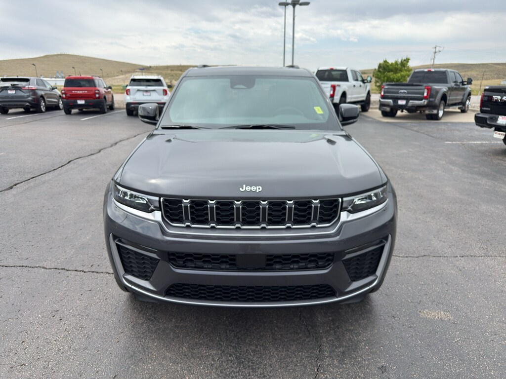 New 2026 Jeep Grand Cherokee Sport Utility