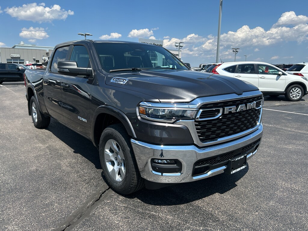 2025 Ram 1500 Big Horn photo 3