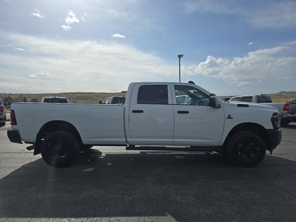 2025 Ram 3500 Tradesman photo 4