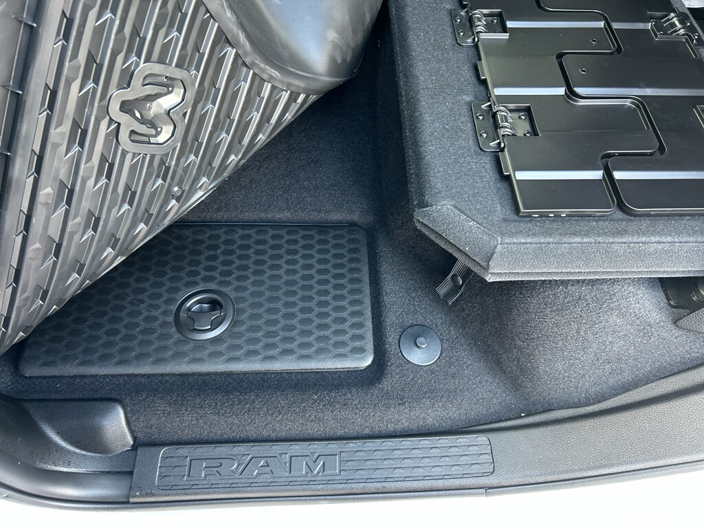 2026 RAM 2500 Laramie - Photo 12