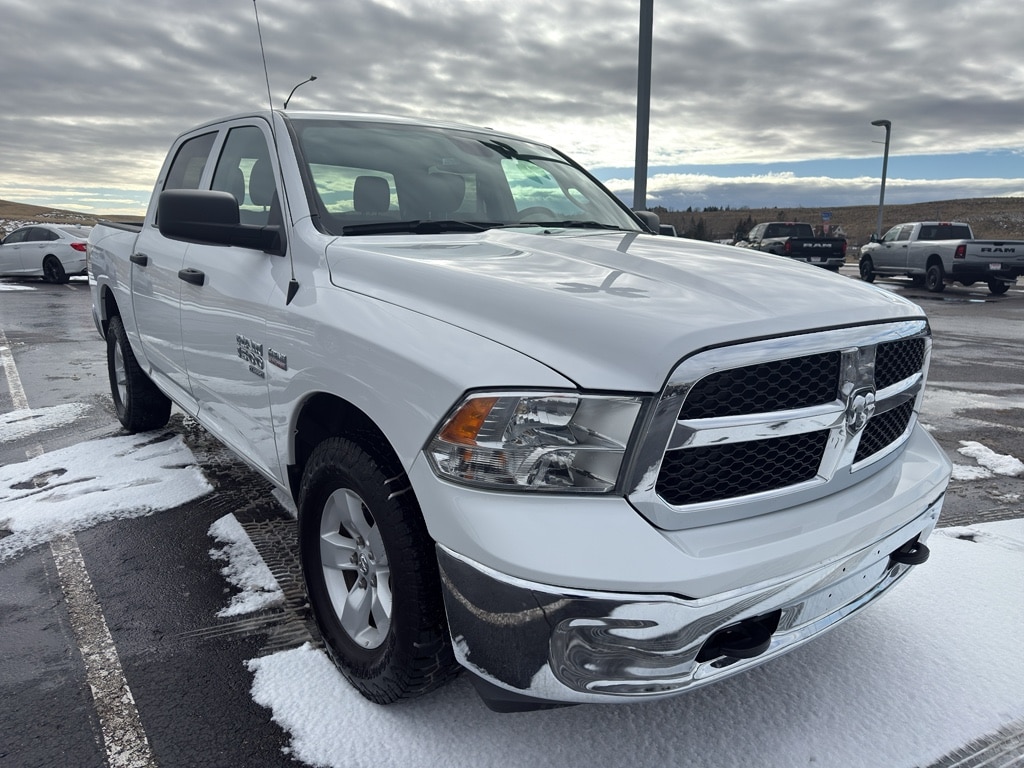 Used 2022 Ram 1500 Classic SLT Crew Cab
