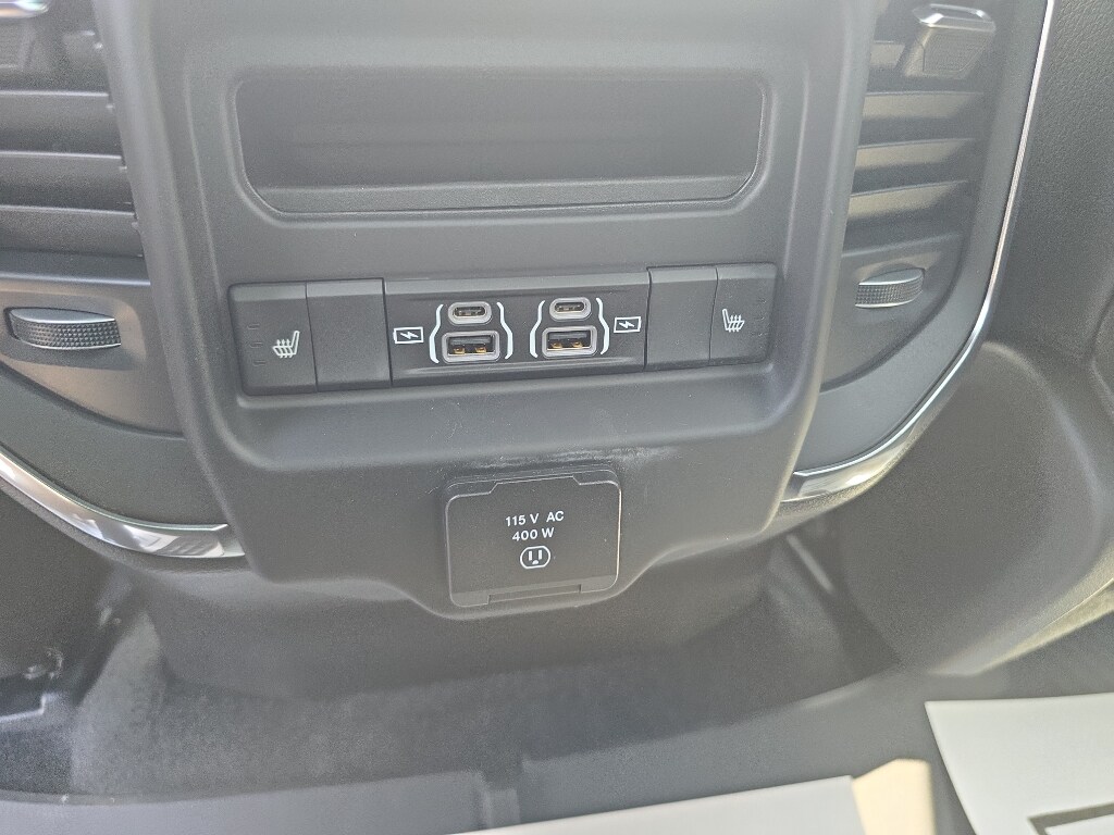 2025 Ram 1500 Laramie photo 17